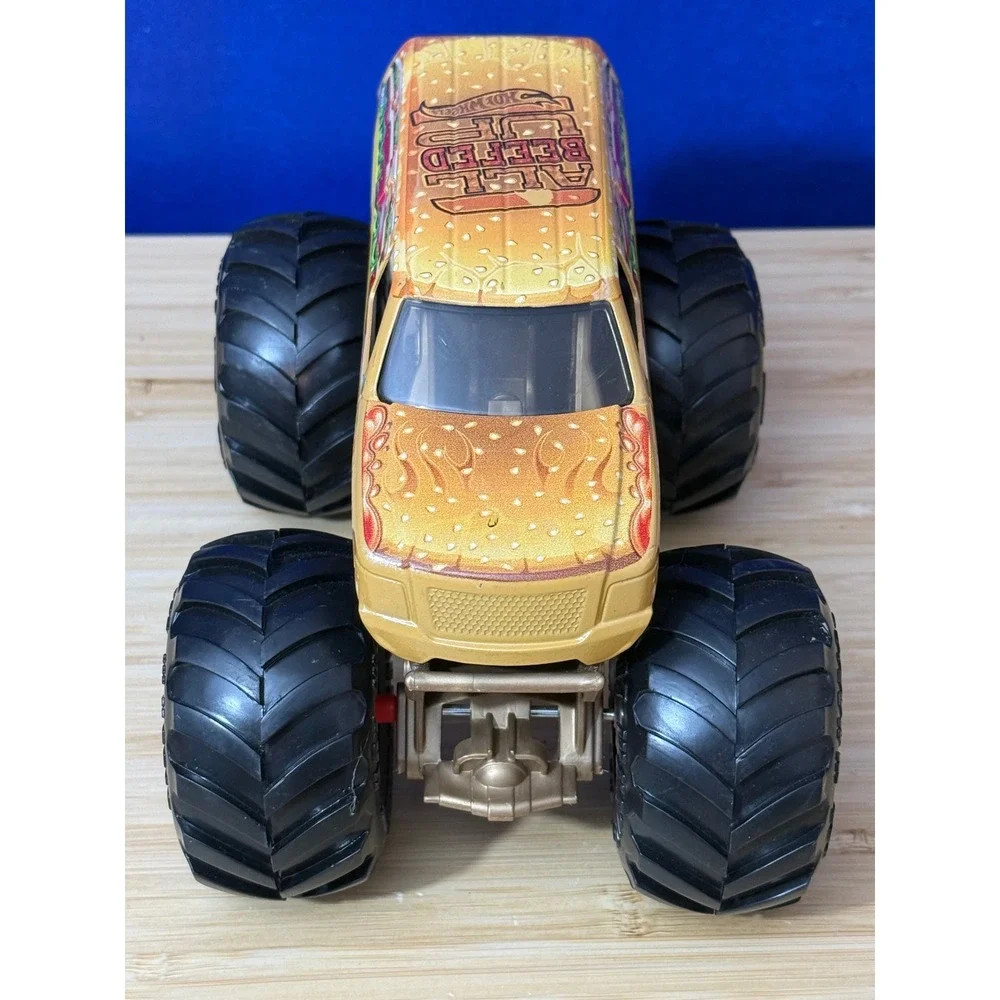 Hot Wheels Monster Truck All Beefed Up Hamburger Diecast 1:24 Scale Gold Red